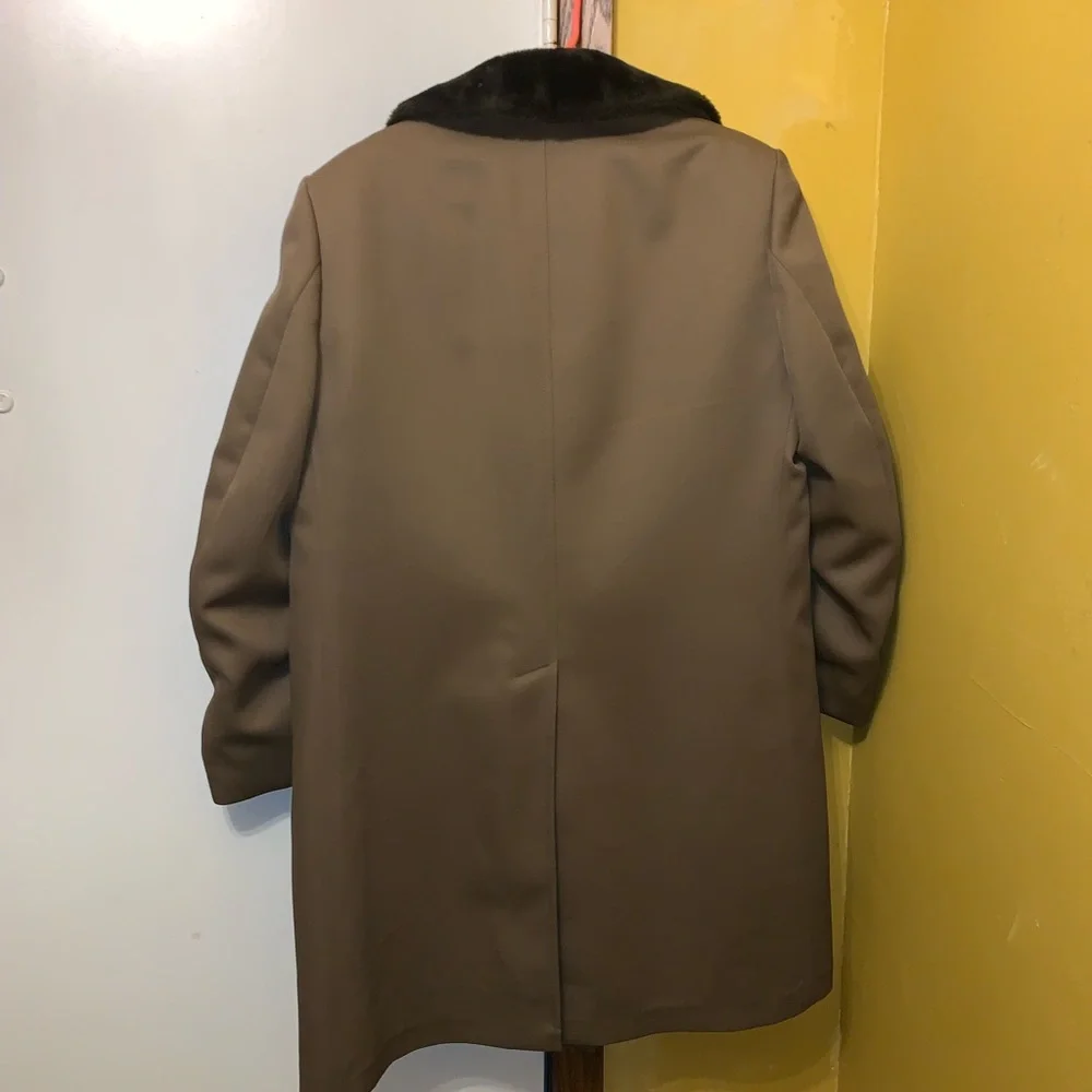 Vintage London Fog Overcoat - Picture 4 of 8